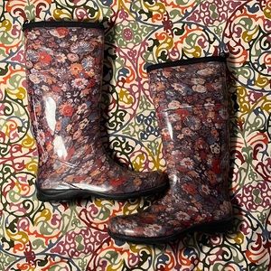 Kamik Womens Floral Rain  Boots Size 9